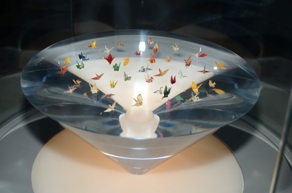En el Museo Memorial de la Paz en Hiroshima se encuentran las grullas originales que confeccionó la niña. 