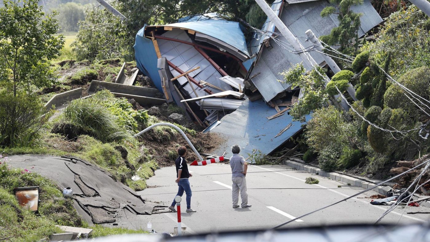 Ascienden a 30 los muertos por el terremoto en el norte de Japón