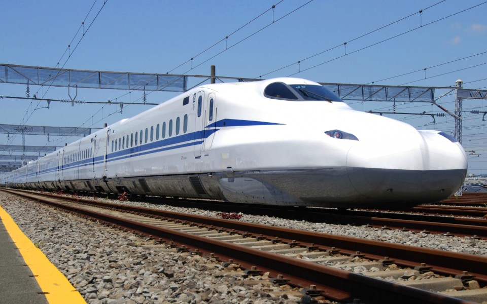 interior shinkansen n700s